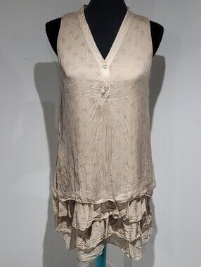 Heart Print Women's Italian Silk Ruffle Hem V-Neck Mini Dress Small Beige Cute